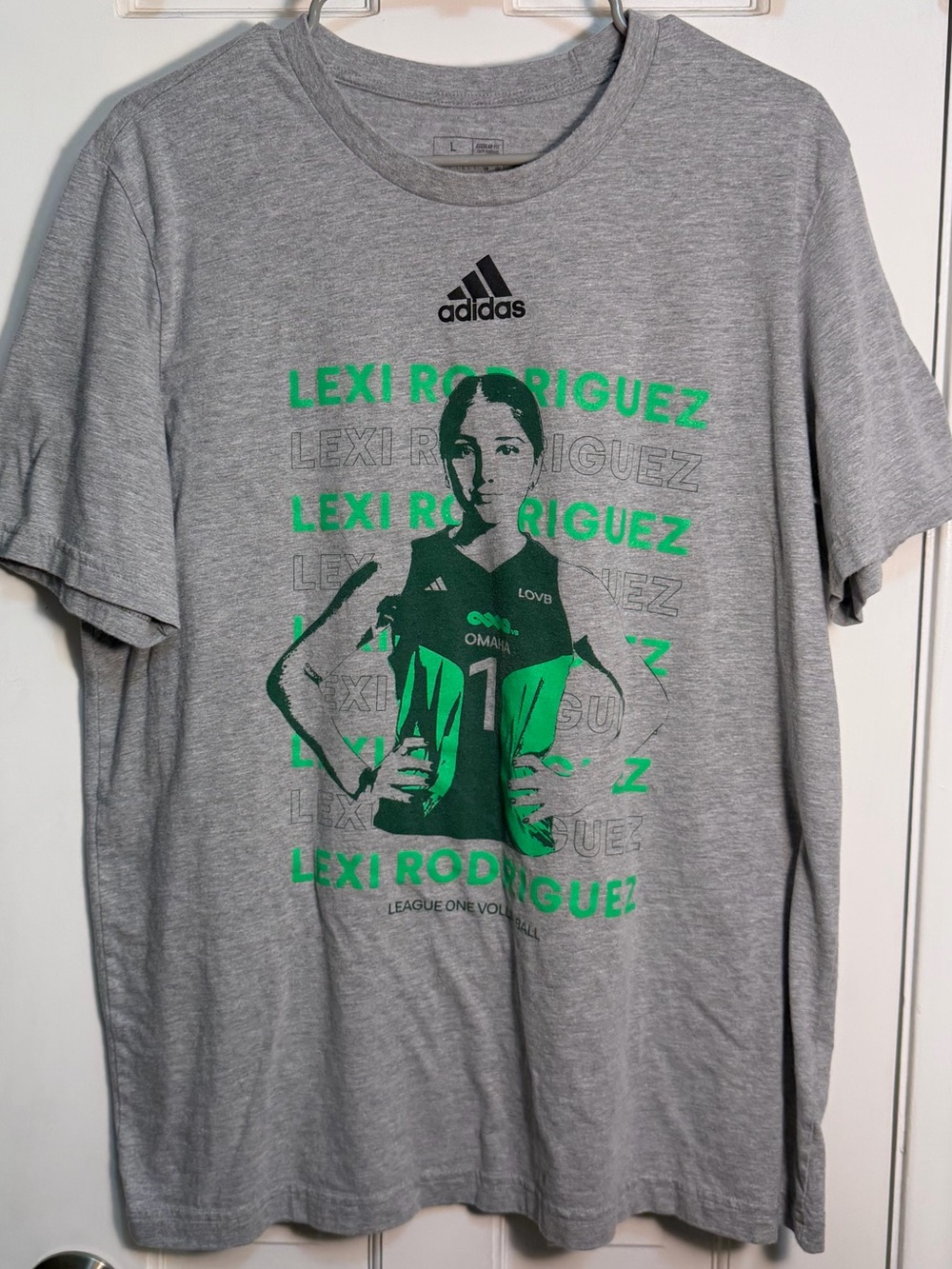 Adidas LOVB League One Volleyball Gray Tee Men’s Large Lexi Rodriguez